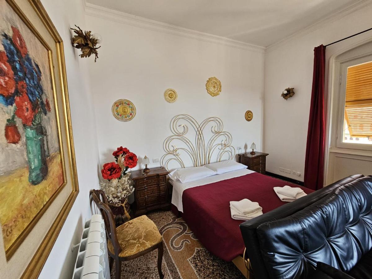 Antiche Memorie-Eleganza E Confort In Centro Citta ジェノヴァ エクステリア 写真