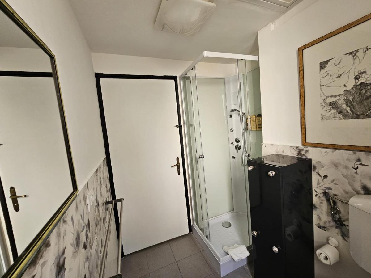 Antiche Memorie-Eleganza E Confort In Centro Citta ジェノヴァ エクステリア 写真